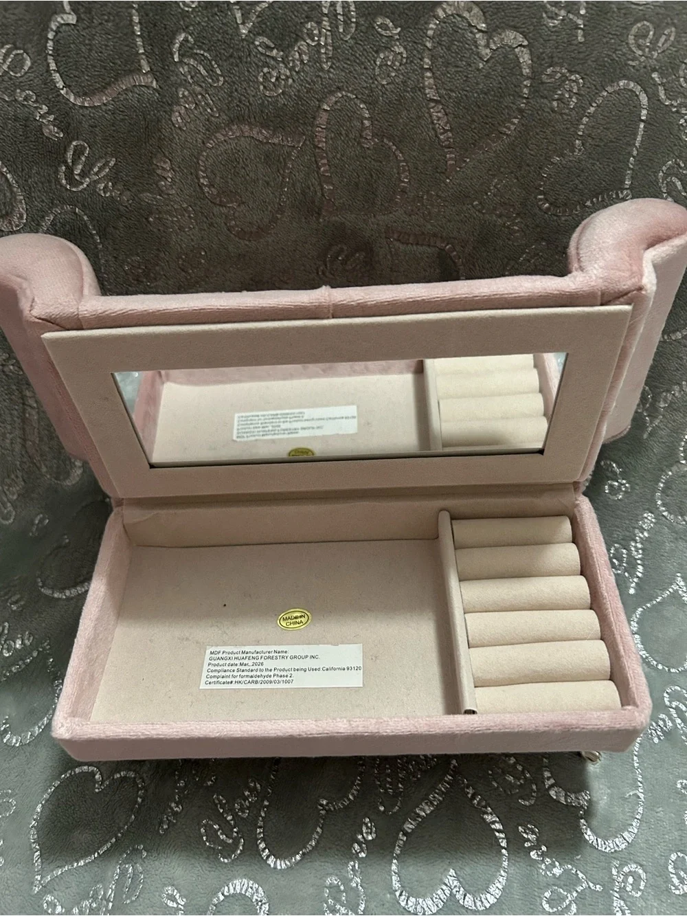 NWT Hilabee, Plush Heart-Back Pink Loveseat Sofa Jewelry Box with Mirror